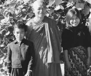 Témoins de l'observation d'Asket discutant et marchant avec Billy meier en Inde en 1964