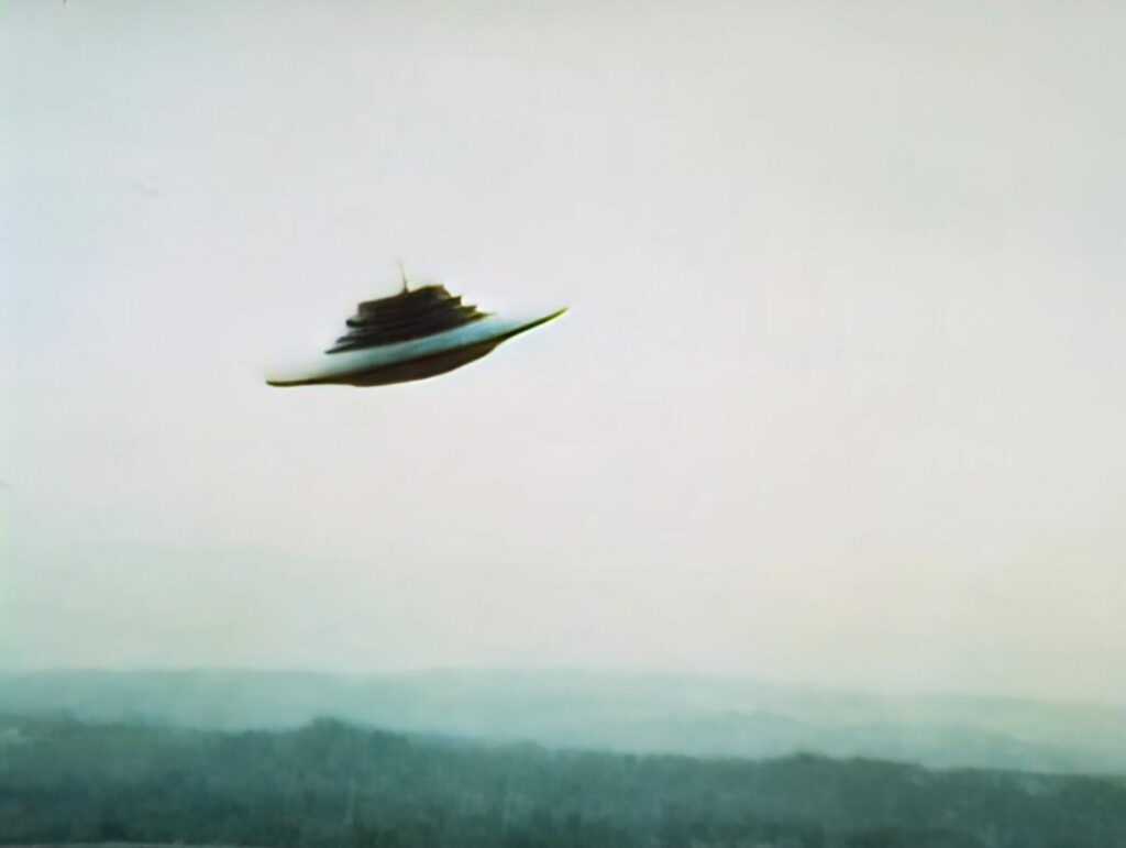 Soucoupe volante, vaisseau à rayons "Beamship", Pléiadiens/Pléiariens prise par Billy Meier