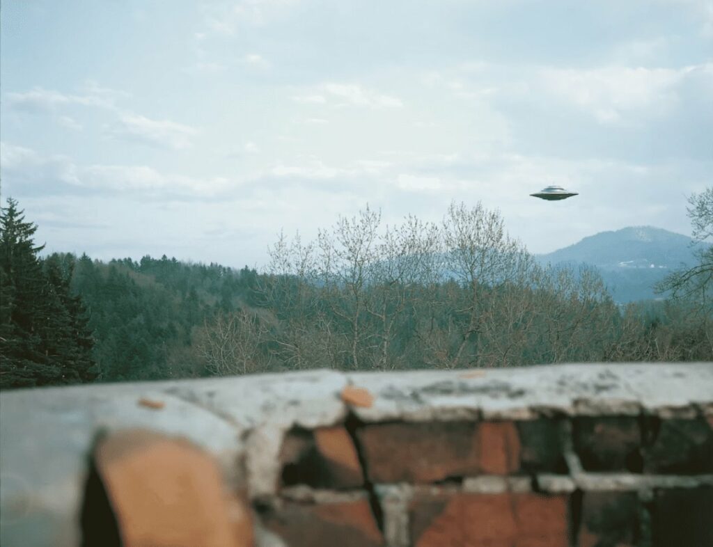 Soucoupe volante, vaisseau à rayons "Beamship", Pléiadiens/Pléiariens prise par Billy Meier