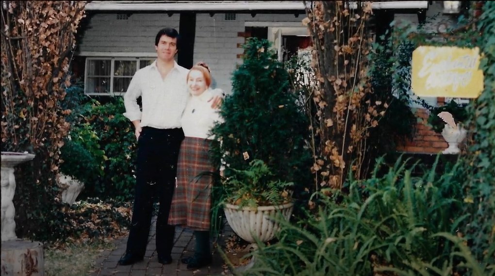 Elizabeth Klarer et son fils David Klarer plus âgés.