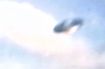 4 images extraites agrandies depuis les photos couleurs du 4 avril 1980 par William Herrmann. Zoom 3.
