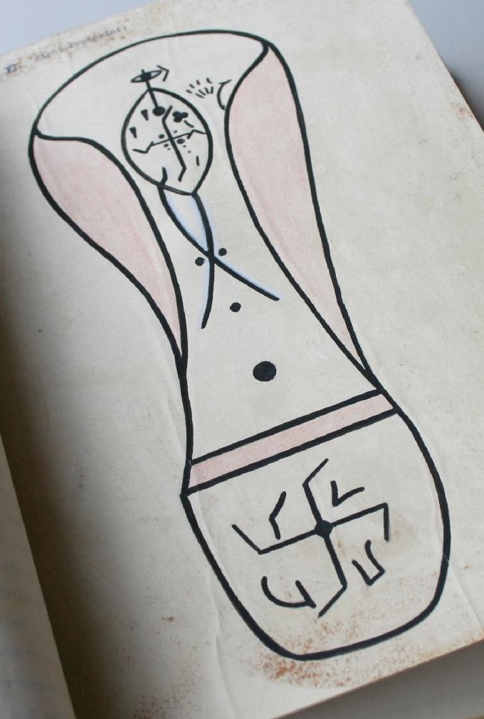 Dessin de l’empreinte de la chaussure droite de l’homme de l’espace, provenant du manuscrit original de Williamson « Autres langues – Autres chairs » appartenant à Michel Zirger.