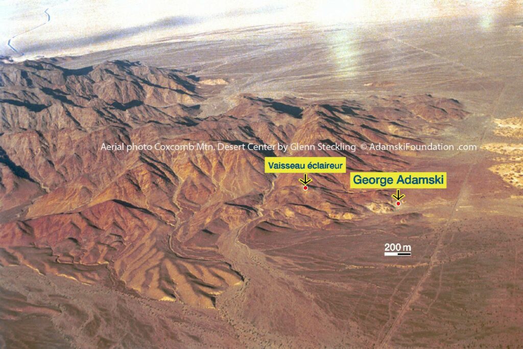 Sur cette vue aérienne de la zone où eut lieu le contact, l’appareil présenté du livre Les soucoupes volantes ont atterri se trouvait probablement en vol stationnaire au-dessus de la dépression de la crête montagneuse — appelée « vallon » dans l’édition J’ai Lu.