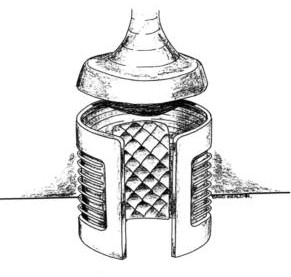 Les combinaisons étaient ajustées et retirées dans un « processeur » d’une forme et d’un design similaires à celui-ci.