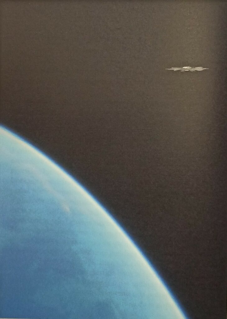 Station spatiale en orbite de la planète V1 des visiteurs (où Rene Erik Olsen a vécu quelques mois).