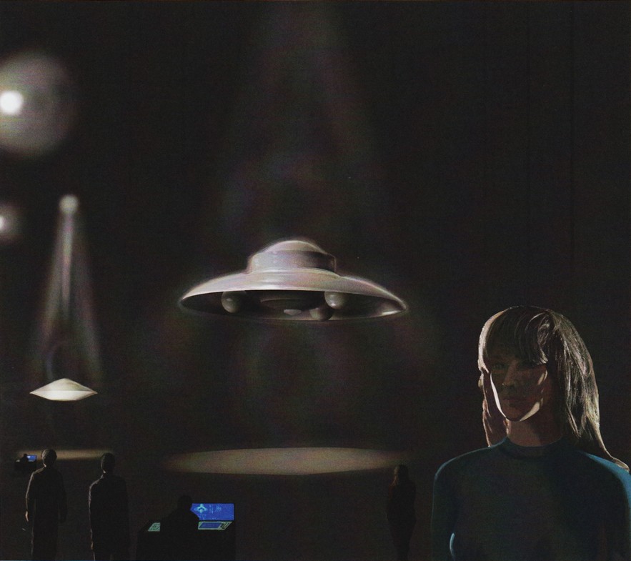 Peinture de "Alien Visitors - Volume I" de Rene Erik Olsen. Deux navettes sont testées à l’intérieur d’une vaste installation. Des techniciens contrôlent les navettes à distance et testent leurs champs gravitationnels.
