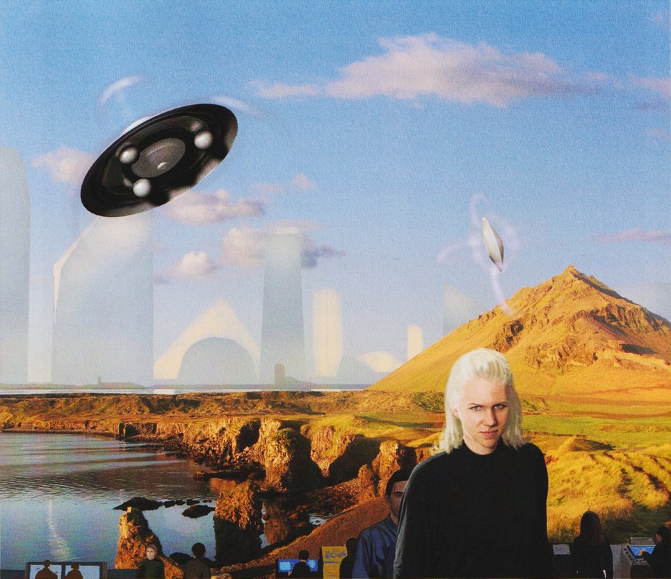 Peinture de "Alien Visitors - Volume I" de Rene Erik Olsen. Il s’agit d’un essai en extérieur, en plein jour, d’une paire de navettes nouvellement livrées - elles sont soumises à différents tests portant principalement sur les temps de réaction, la navigation, le vol stationnaire et les configurations des champs gravitationnels. Ces essais sont effectués à la fois par commande à distance et avec des pilotes à bord.