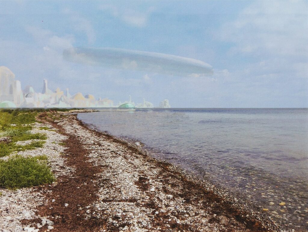 Image de "Alien Visitors - Volume II" de Rene Erik Olsen montrant un grand vaisseau cylindrique des Visiteurs qui vient d'abaisser son champ de force protecteur et est en phase d'atterrissage, la ville étant en arrière-plan.